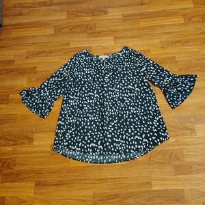 Elegant Black and White Blouse with Flared Sleeves